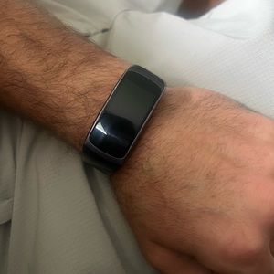 Samsung Gear Fit 2 watch/tracker